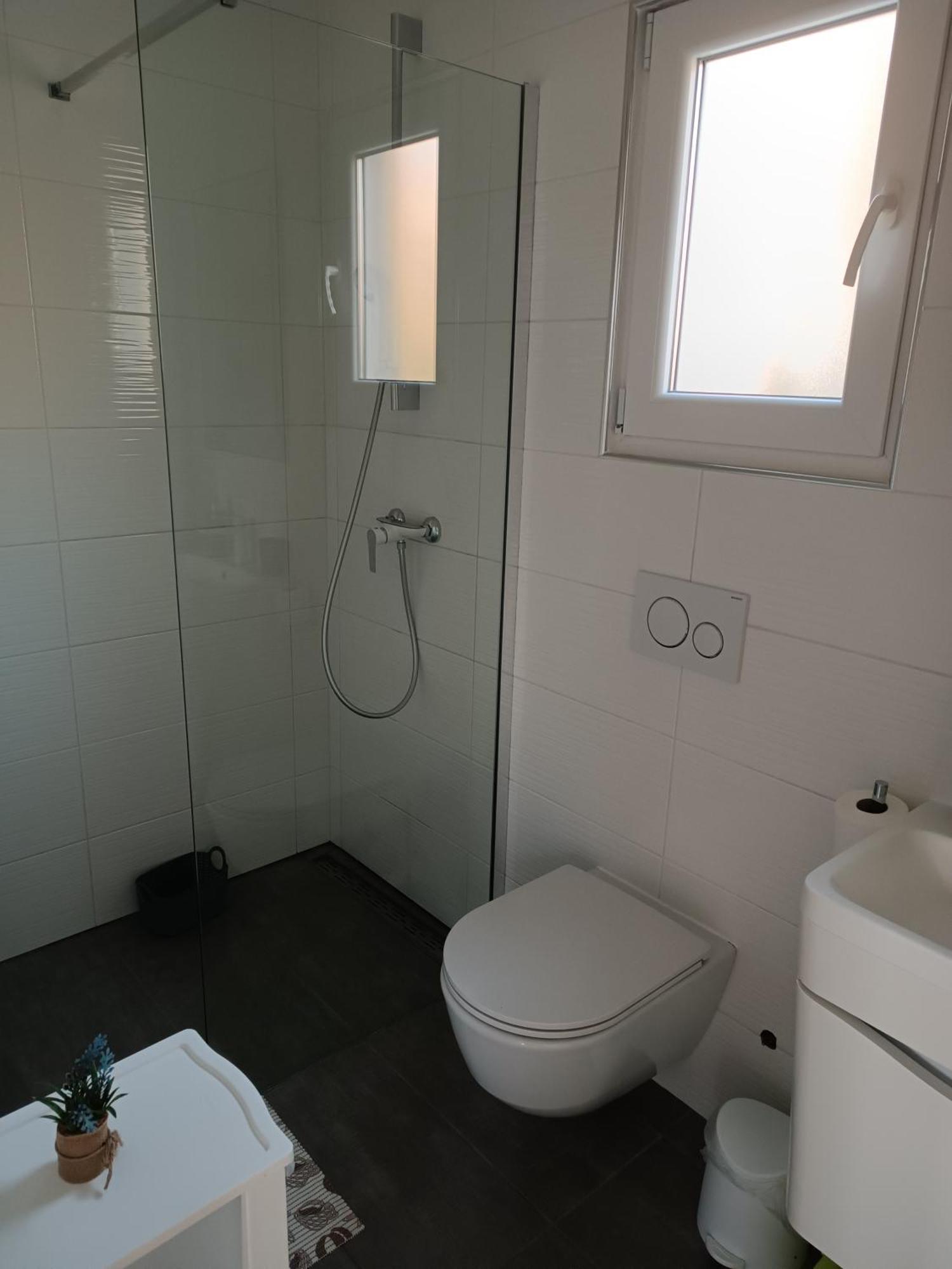 Apartman Mandi Бибинє Екстер'єр фото